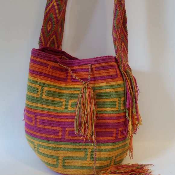 SHAG BOUTIQUE PK/MULTI CROCHET BUCKET BAG* - Picture 2 of 7